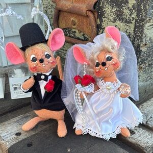 Annalee Bride & Groom Wedding Mice